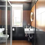 Apartamento Private Apartment Hermes Art On The Karst Shared Pool & Parking *