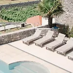 Private Apartment Hermes Art On The Karst Shared Pool & Parking *