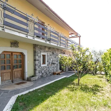 Private Apartment Hermes Art On The Karst Shared Pool & Parking *