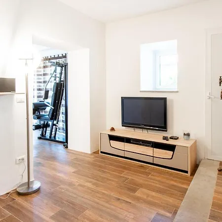 Trieste Hermes Art Apartment *